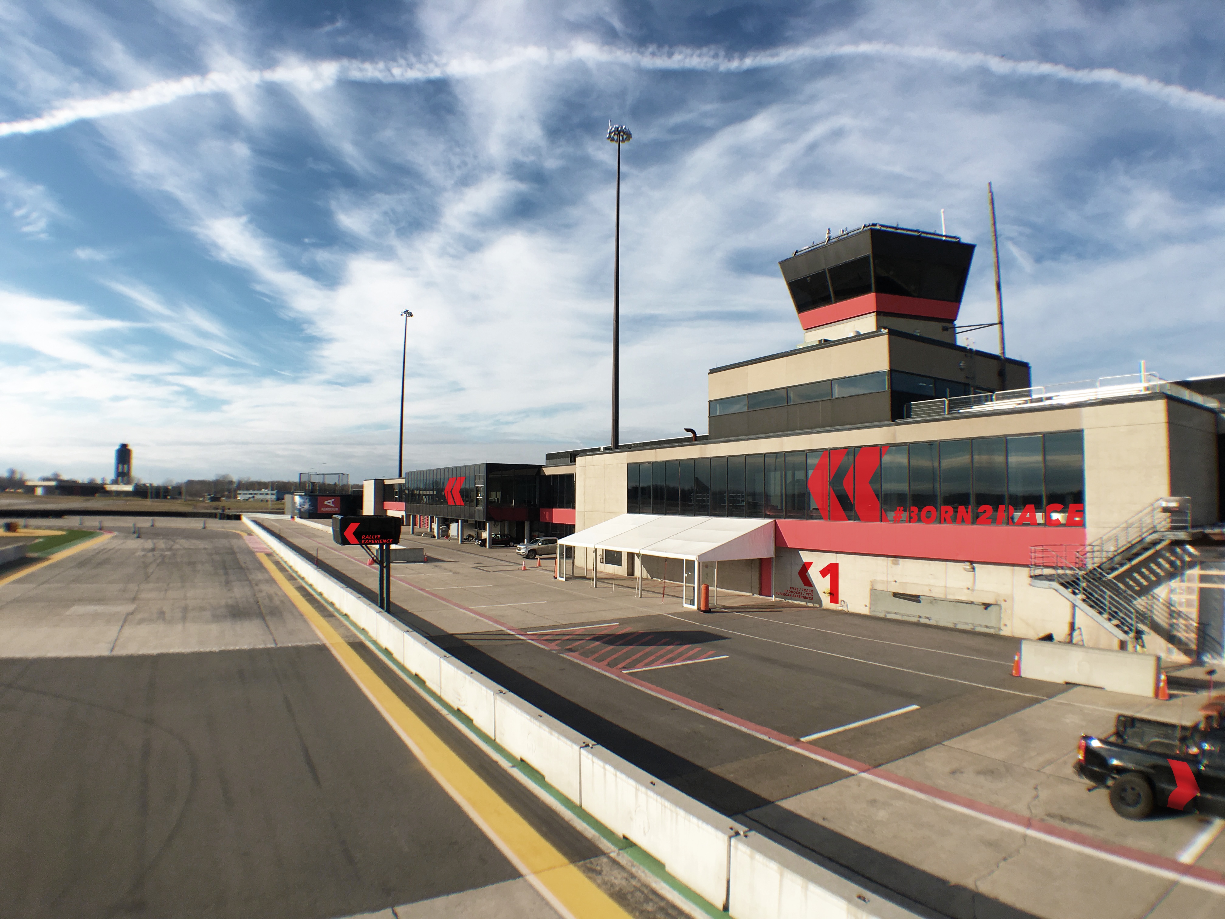 Pavillon principal du Circuit ICAR